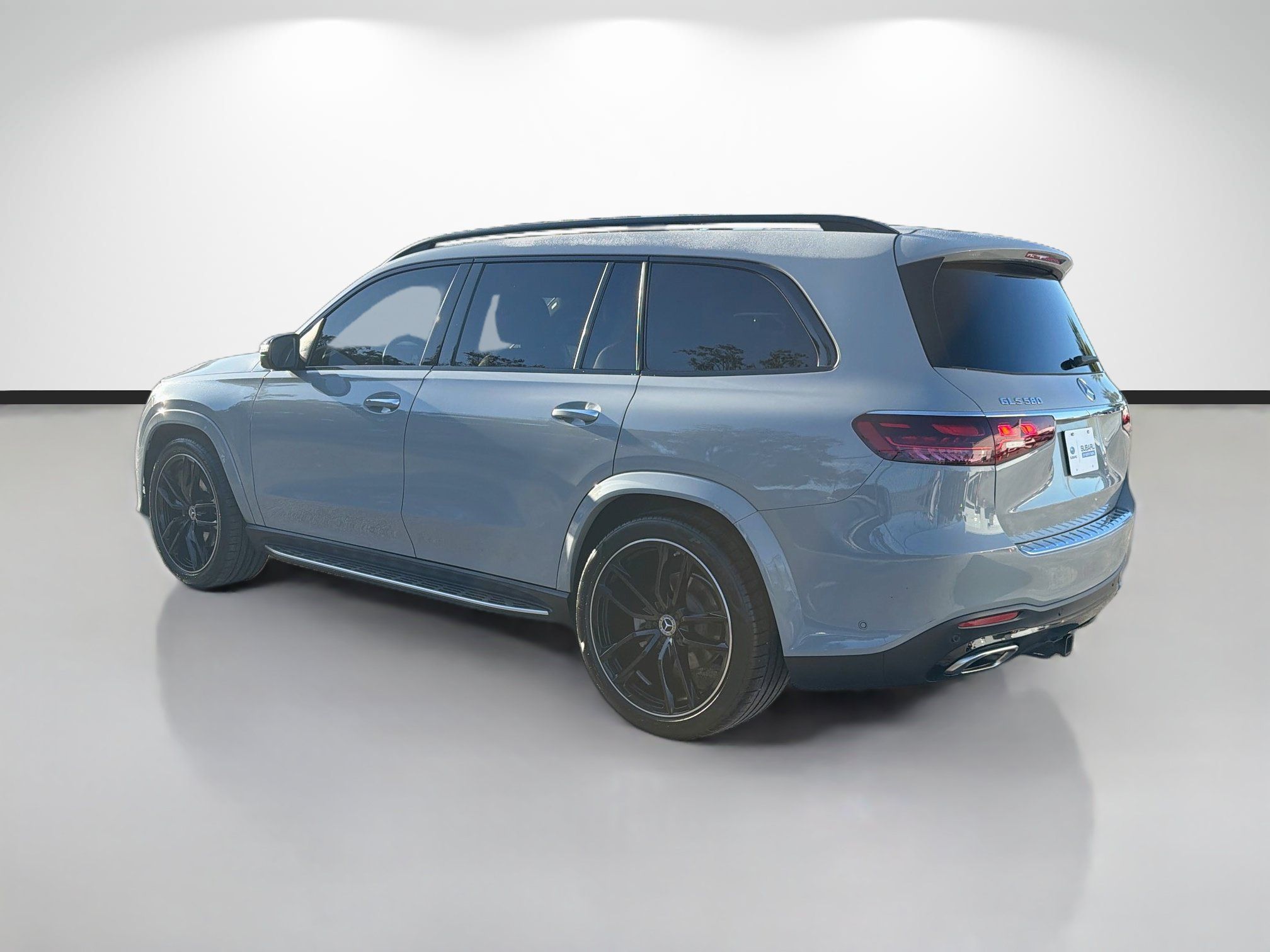 Used 2024 Mercedes-Benz GLS 580 4MATIC image 5