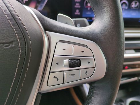 Used 2023 BMW X7 xDrive40i w/ Executive Package image 27