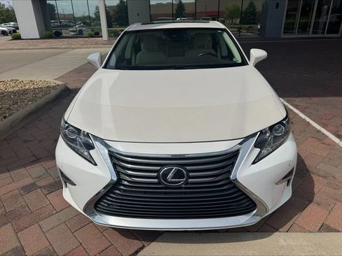 Used 2018 Lexus ES 350 w/ Navigation System Package FWD image 2