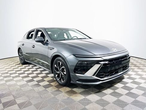 Used 2024 Hyundai Sonata SEL FWD image 1