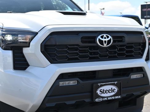 Used 2024 Toyota Tacoma TRD Sport w/ TRD Sport Upgrade Package AWD/4WD image 27