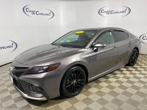 Used 2024 Toyota Camry XSE image 3