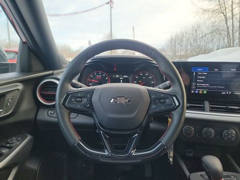 Used 2024 Chevrolet Trax RS image 14