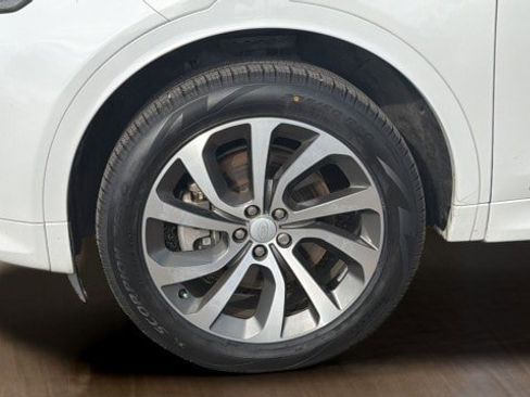 Used 2023 Land Rover Discovery Sport S R-Dynamic AWD/4WD image 17