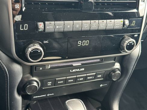 Used 2023 Lexus GX 460 Premium w/ Premium Package AWD/4WD image 24