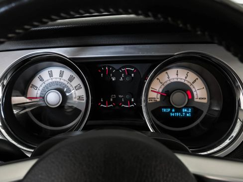 Used 2010 Ford Mustang GT image 16