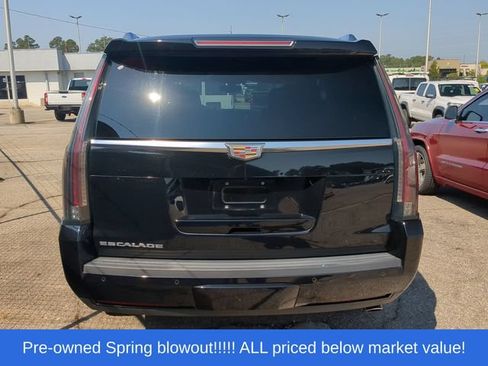 Used 2019 Cadillac Escalade 2WD image 3