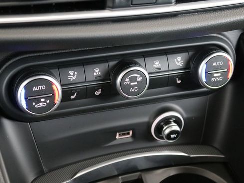 New 2025 Alfa Romeo Stelvio Sprint AWD/4WD image 14