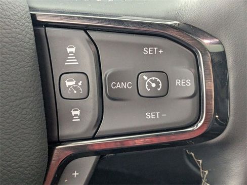 Used 2025 RAM 3500 Limited image 18