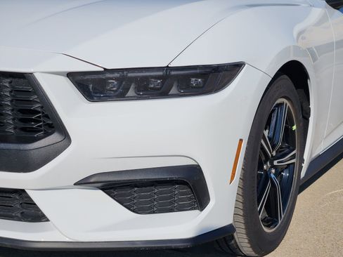 New 2025 Ford Mustang Coupe image 10