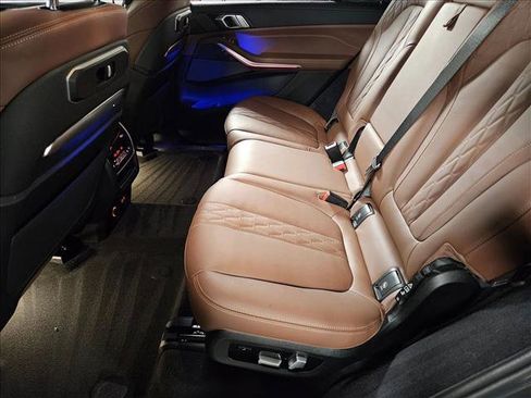 Used 2024 BMW X7 M60i w/ Executive Package AWD/4WD image 17
