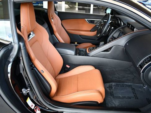 Used 2018 Jaguar F-TYPE Coupe RWD image 39