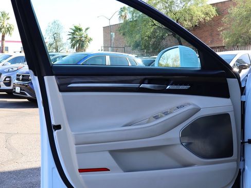 Used 2017 Genesis G90 3.3T Premium RWD image 39