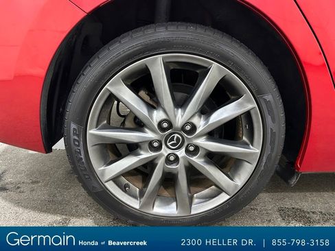 Used 2018 MAZDA MAZDA3 Touring image 11
