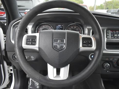 Used 2013 Dodge Charger SE image 18