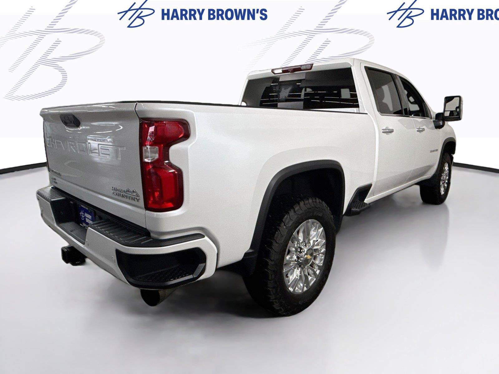 Used 2022 Chevrolet Silverado 3500 High Country w/ Safety Package II AWD/4WD image 32