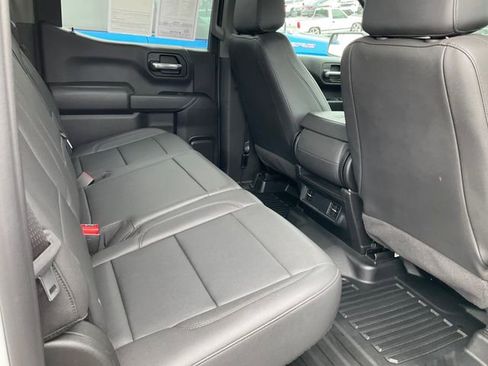 Used 2024 GMC Sierra 1500 Pro w/ Pro Value Package image 9