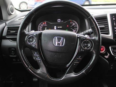 Used 2018 Honda Pilot Elite image 32