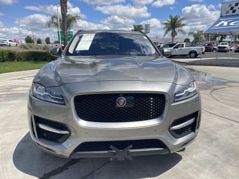 Used 2019 Jaguar F-PACE R-Sport AWD/4WD image 3
