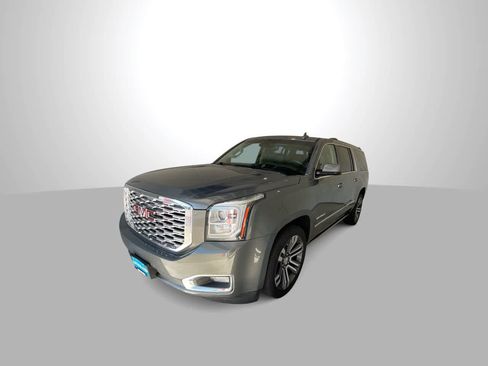 Used 2018 GMC Yukon XL Denali w/ Denali Ultimate Package AWD/4WD image 4