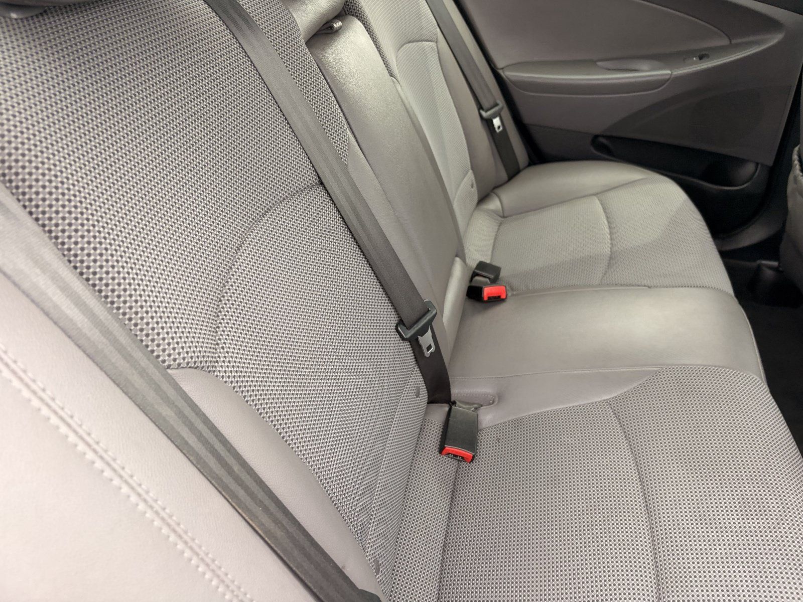 Used 2013 Hyundai Sonata SE FWD image 19