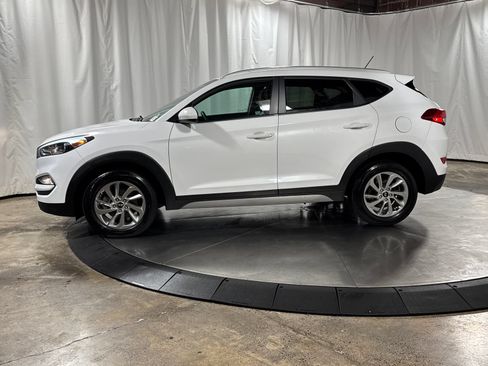 Used 2017 Hyundai Tucson SE w/ SE Popular Package 02 AWD/4WD image 6