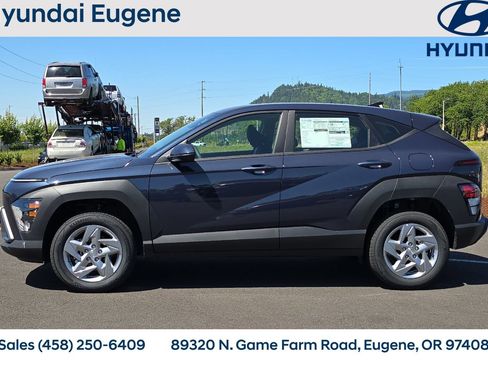 Used 2025 Hyundai Kona SE image 7