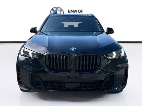 Certified 2024 BMW X5 xDrive40i w/ M Sport Package image 2