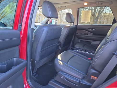 Used 2023 Nissan Pathfinder SL w/ SL Premium Package image 28