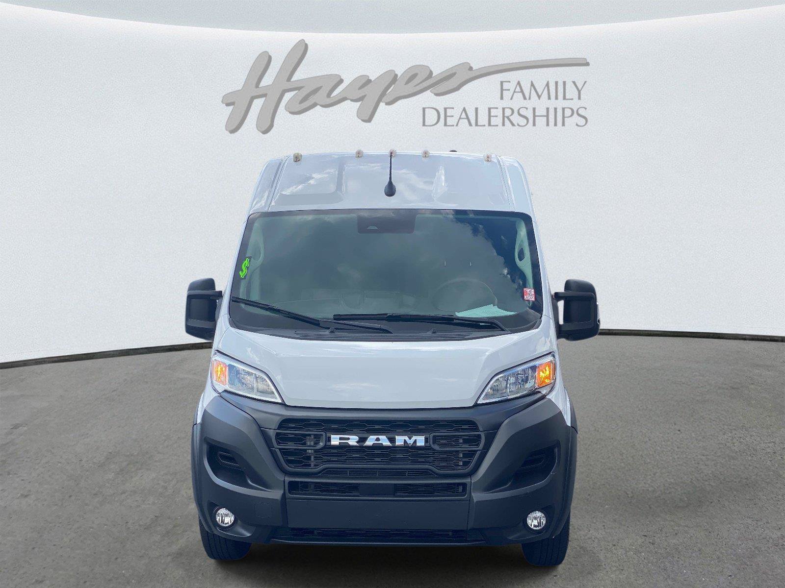 Used 2025 RAM ProMaster 2500 w/ Convenience Group FWD image 11