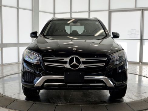Used 2018 Mercedes-Benz GLC 300 4MATIC image 3