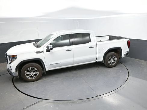 Used 2025 GMC Sierra 1500 SLT AWD/4WD image 28