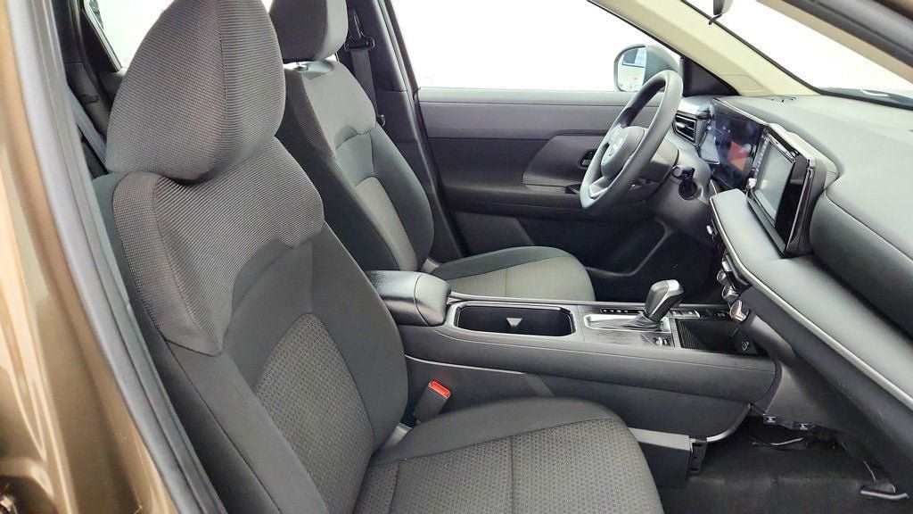 Used 2025 Nissan Kicks S w/ Charging Package FWD image 22