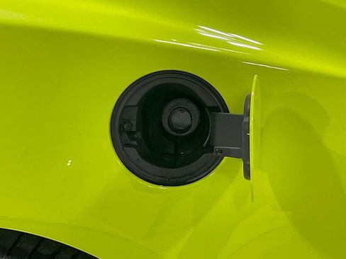 Used 2021 Chevrolet Camaro SS image 35