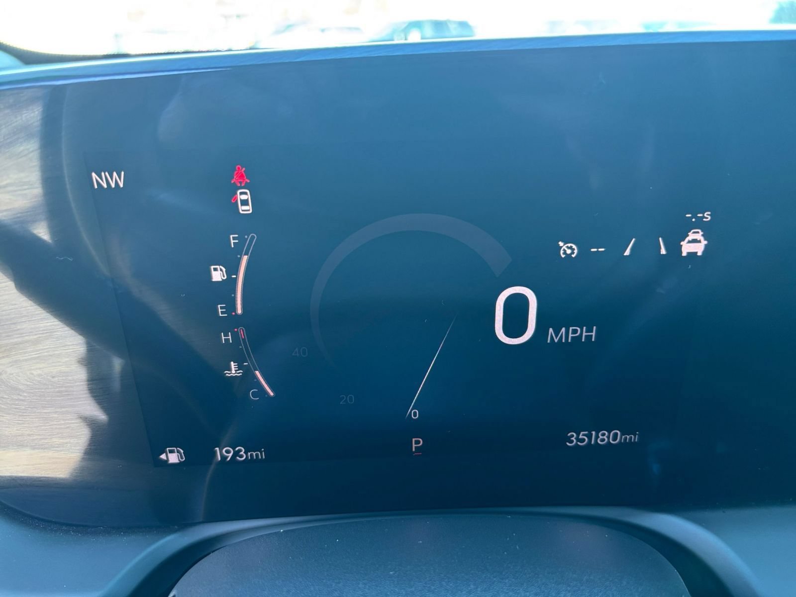 Used 2025 Buick Encore GX Preferred AWD/4WD image 38