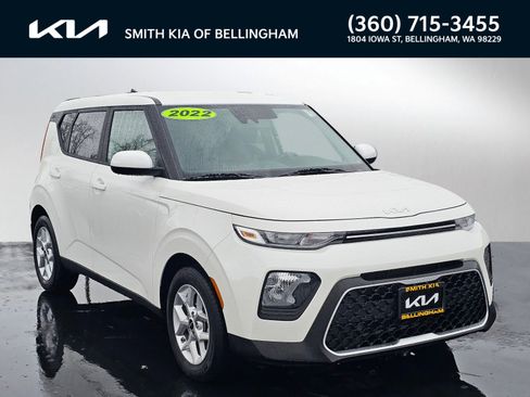 Used 2022 Kia Soul LX w/ Technology Package image 1