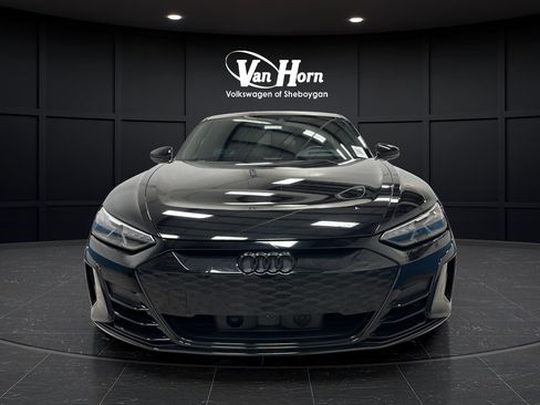 Used 2022 Audi e-tron GT Prestige w/ Prestige Package AWD/4WD image 2