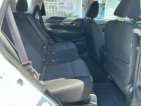 Used 2017 Nissan Rogue S AWD/4WD image 13