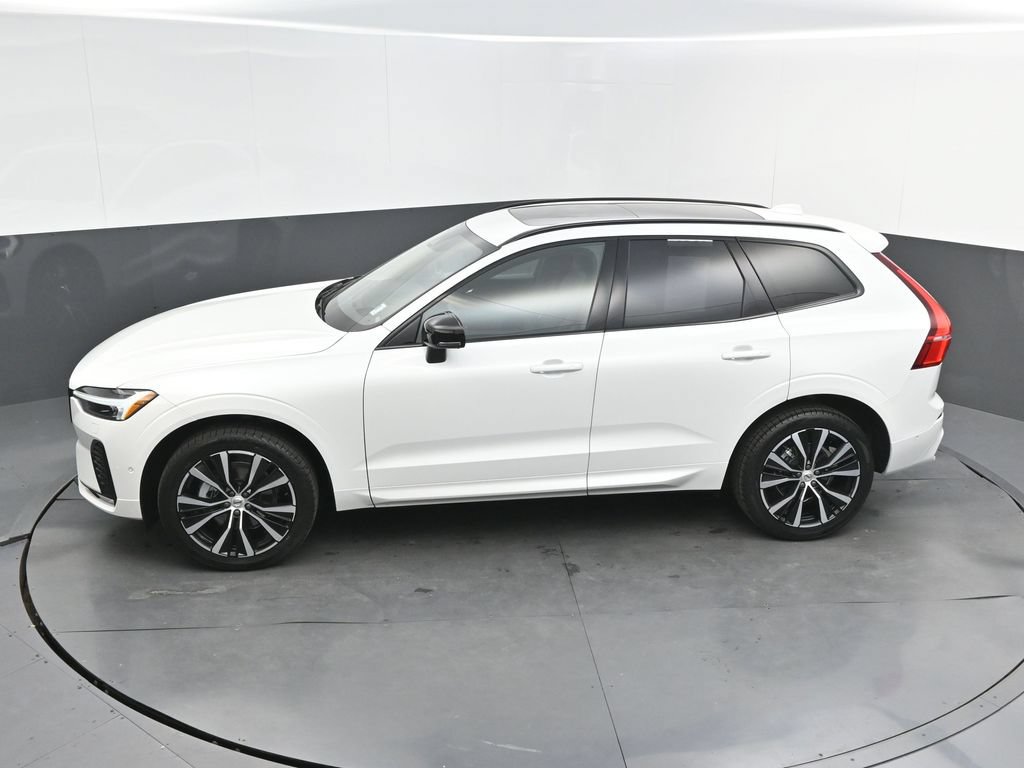 Certified 2024 Volvo XC60 B5 Ultimate w/ Protection Package Premier AWD/4WD image 23