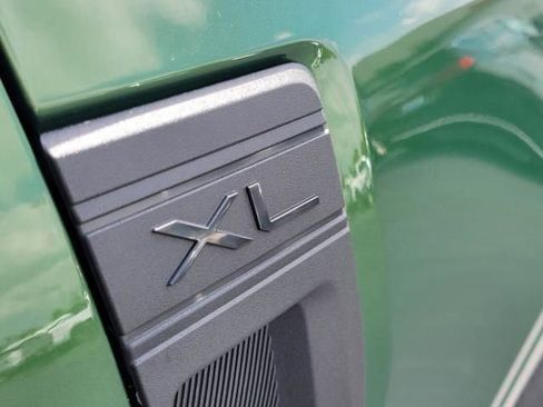 New 2025 Ford Maverick XL image 7