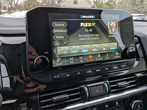 New 2025 Nissan Pathfinder SL image 13