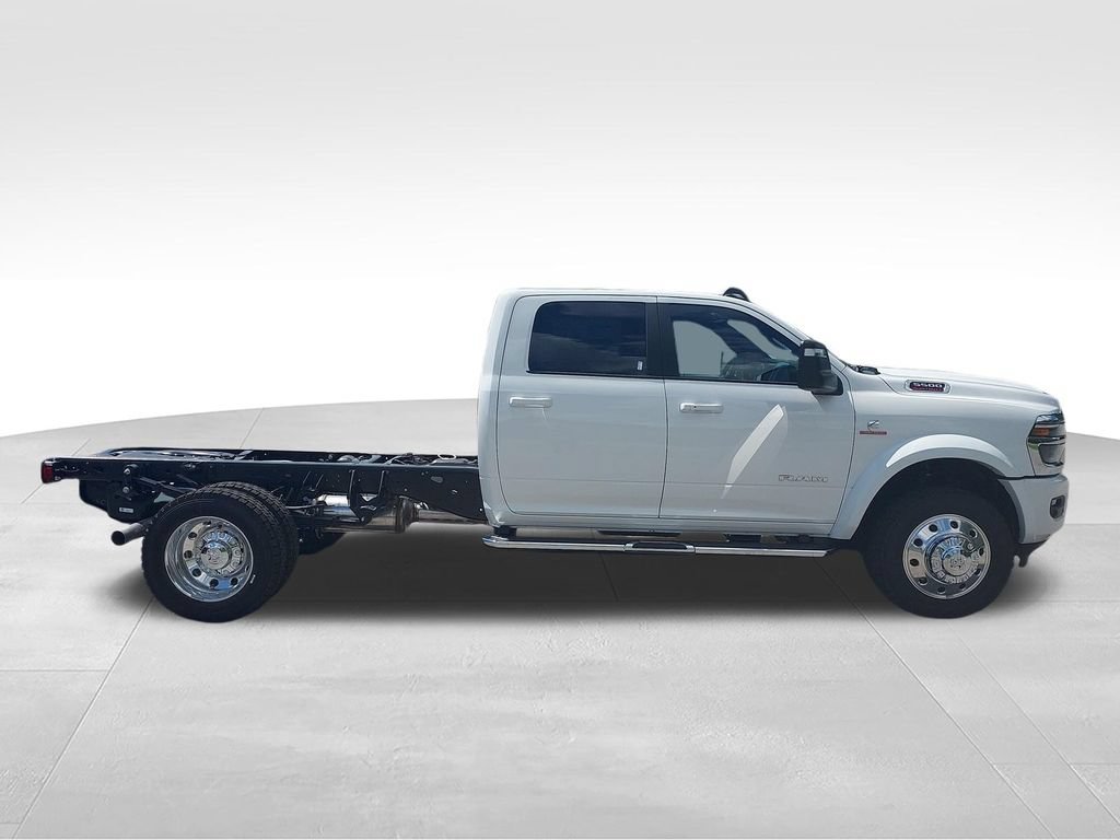 New 2026 RAM 5500 4x4 Crew Cab w/ Laramie Trim Package image 6