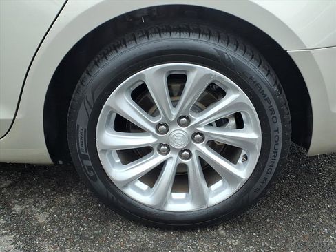 Used 2015 Buick LaCrosse Leather image 17