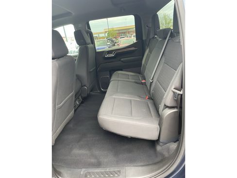 Used 2023 Chevrolet Silverado 1500 LT AWD/4WD image 9