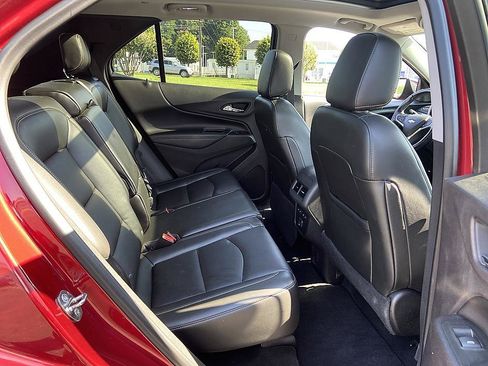 Used 2019 Chevrolet Equinox Premier FWD image 19