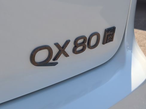 New 2026 INFINITI QX80 Autograph w/ Premium Cargo Package image 7