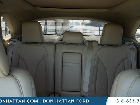 Used 2017 Lincoln MKC Select w/ Lincoln MKC Climate Package FWD image 20