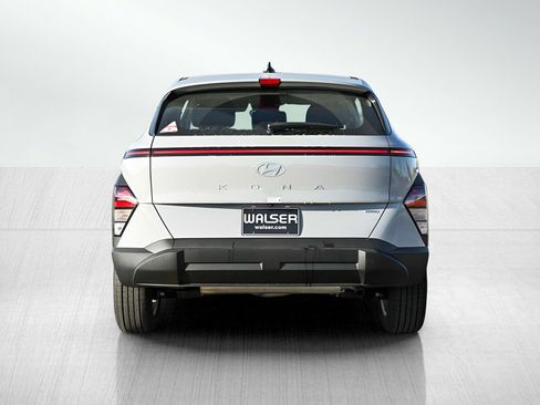 New 2026 Hyundai Kona SE image 5