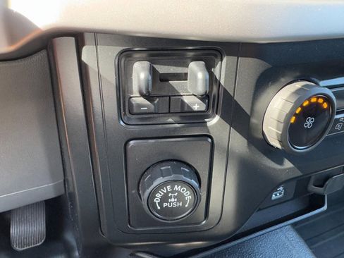 Used 2022 Ford F150 XL w/ Trailer Tow Package image 23