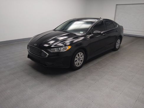 Used 2020 Ford Fusion S FWD image 2